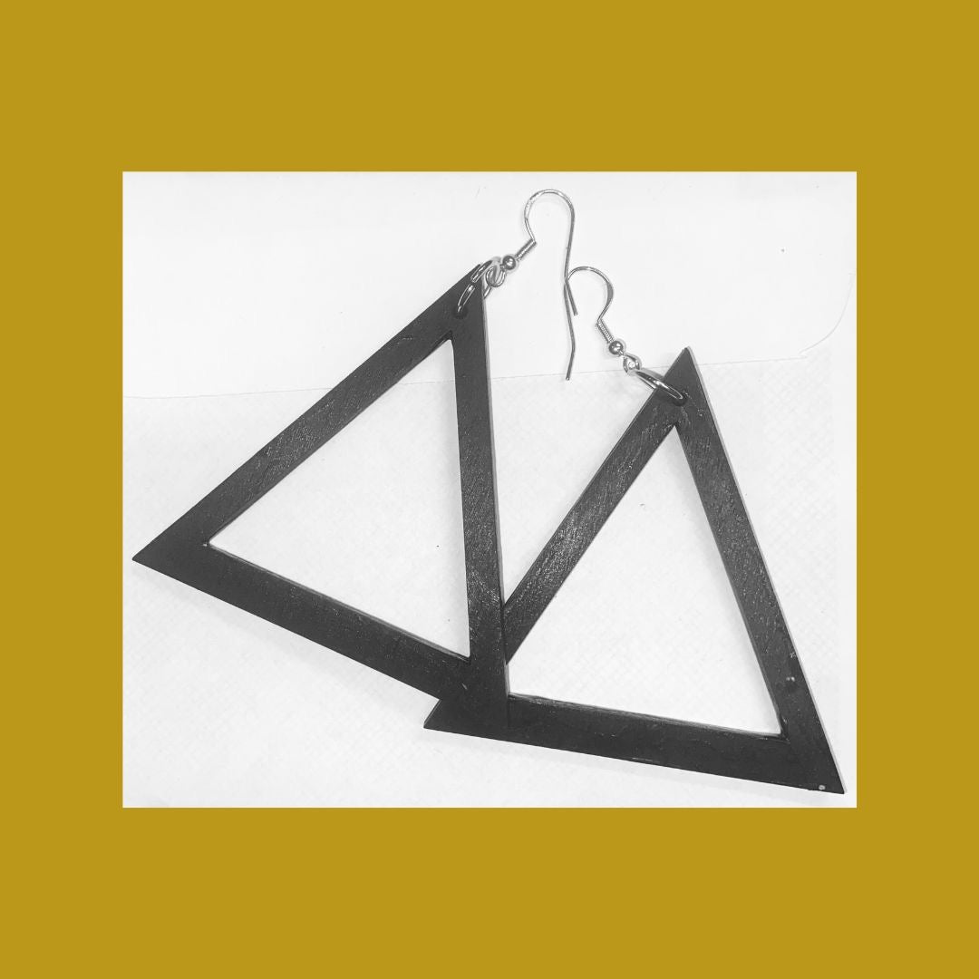 THE VERSATILE EARRING | THE TRIANGLE COLLECTION